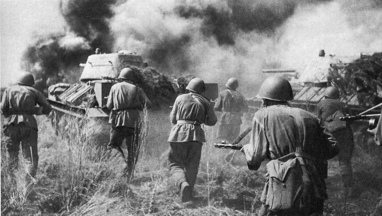 Soviet infantry and tanks advance during the decisive Battle of Prokhorovka in 1943