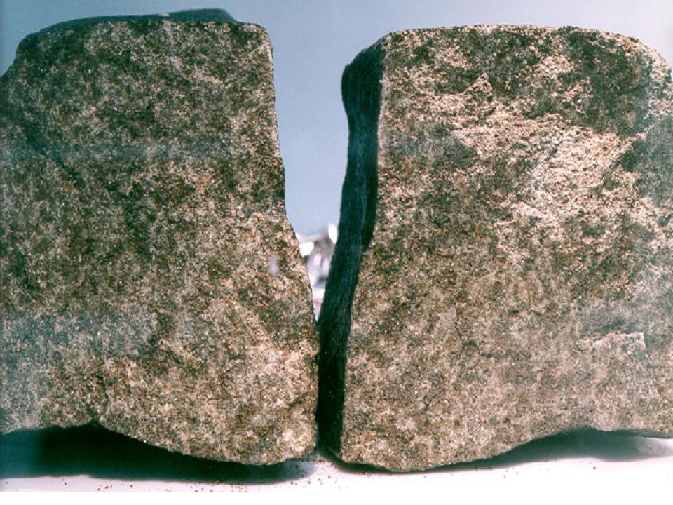 Nakhla Meteorite Falls In Egypt; Suggests Mars Water