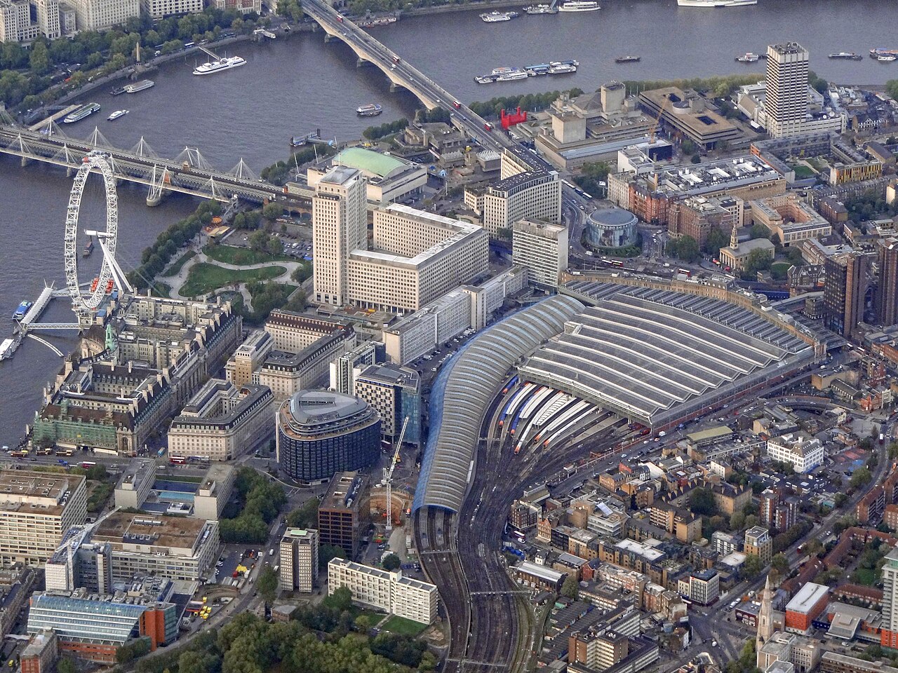 Waterloo Bridge Station Opens Its Doors to Railway Passengers