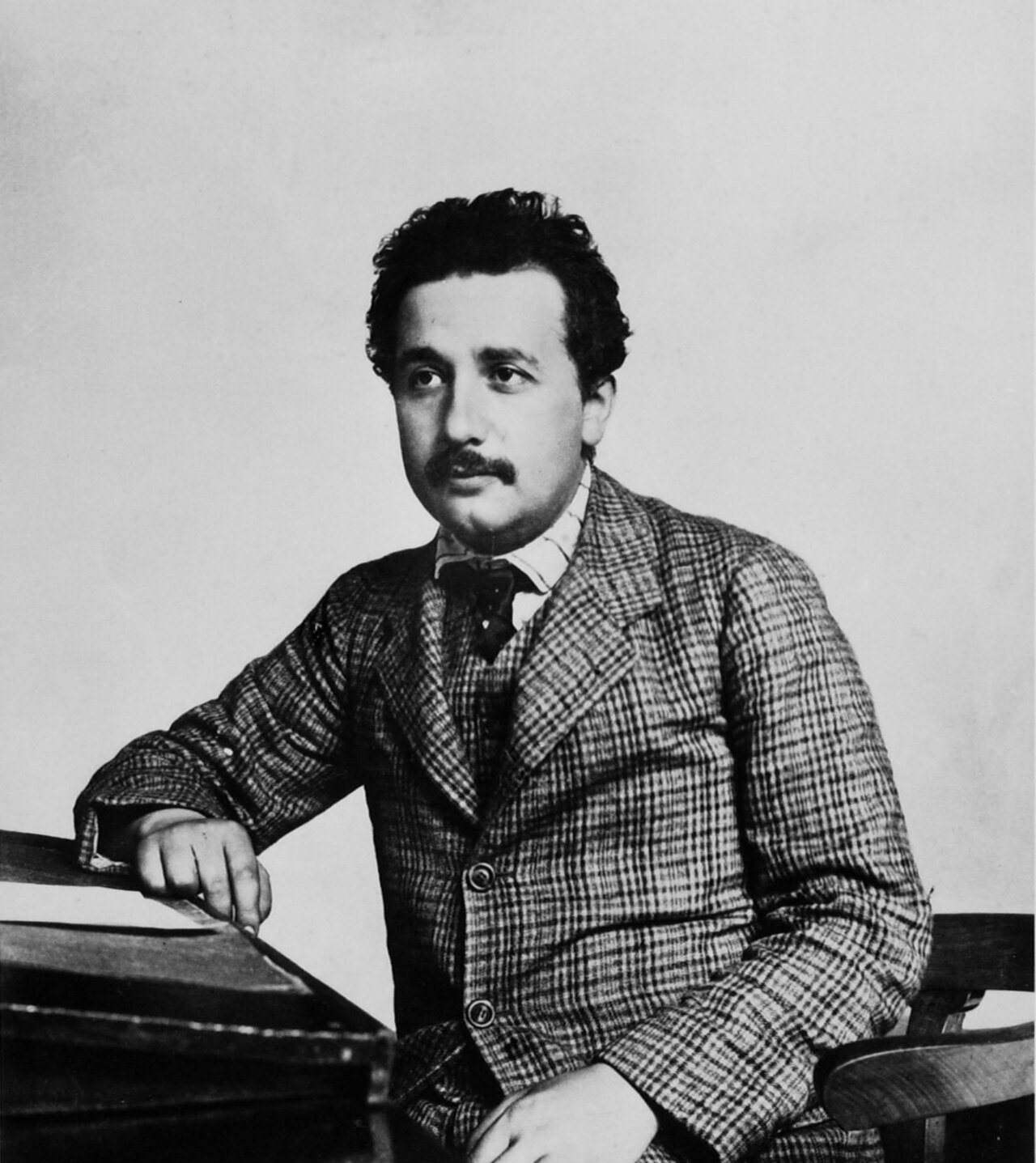 the physicist at his desk in the patent office year of the miracle