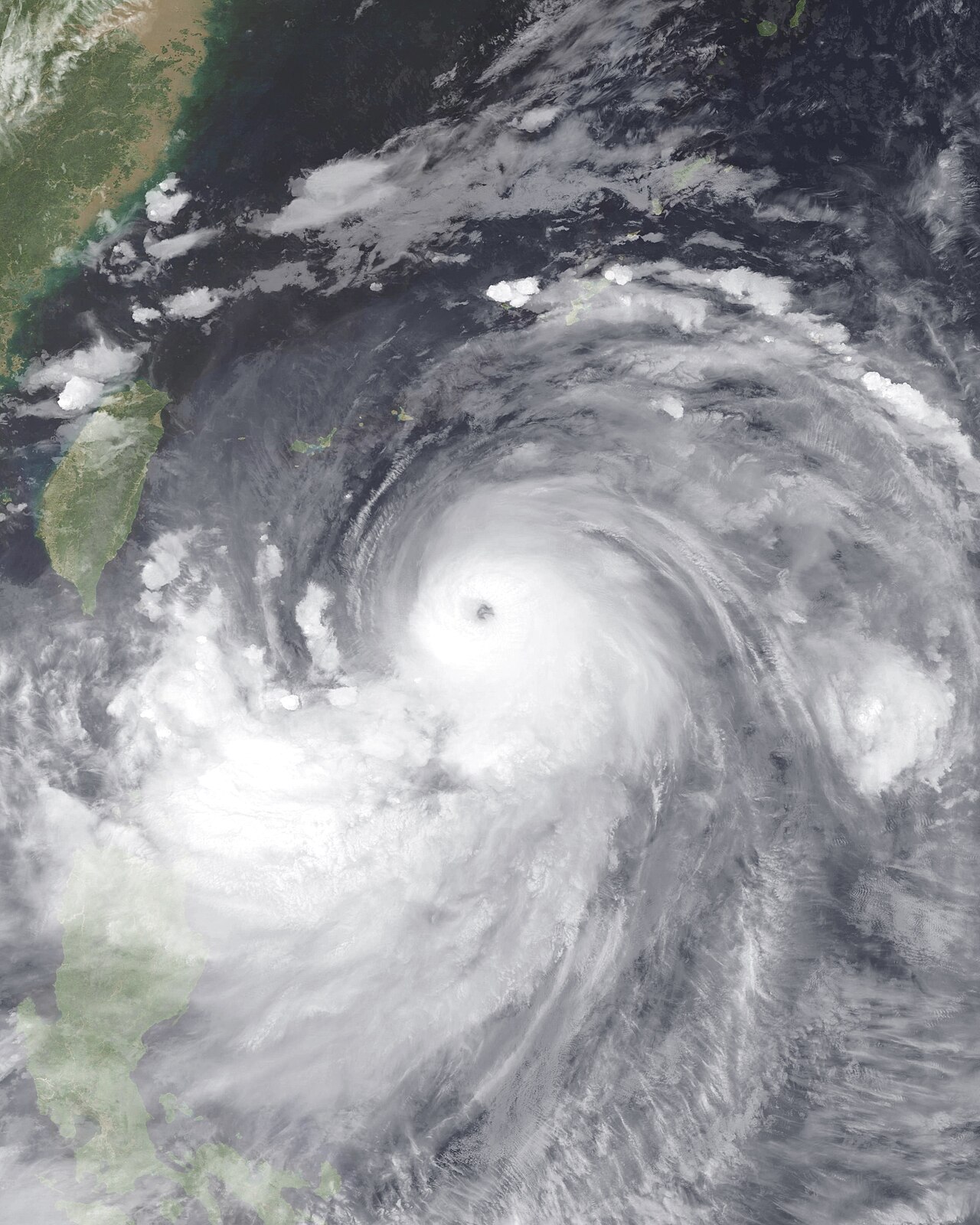 Typhoon Lekima approaches the Chinese coast after causing widespread destruction in the Philippines